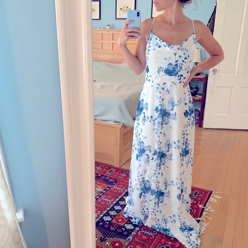 Lulu’s maxi dress, size small. New with tags.